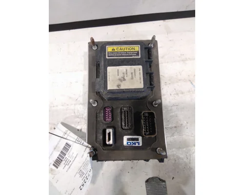 PETERBILT 579 FUSE BOX