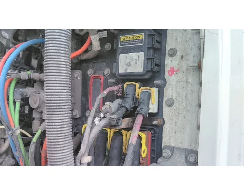 PETERBILT 579 FUSE BOX