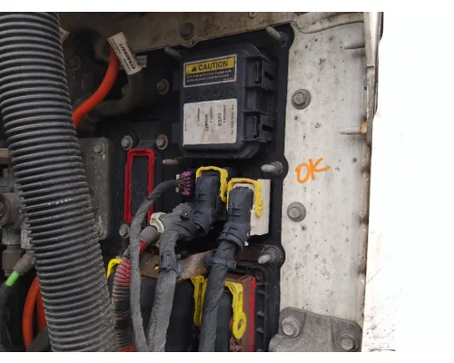 PETERBILT 579 FUSE BOX