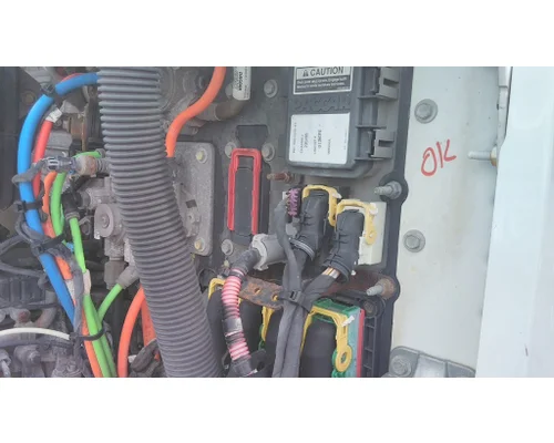 PETERBILT 579 FUSE BOX