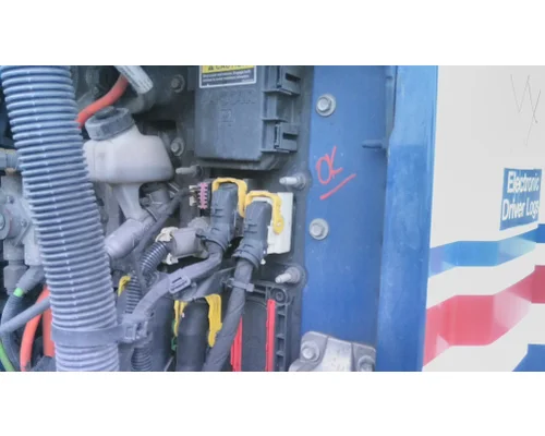 PETERBILT 579 FUSE BOX