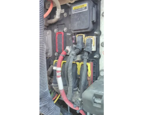 PETERBILT 579 FUSE BOX