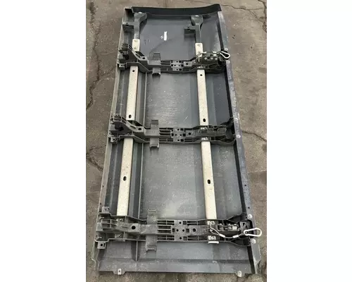 PETERBILT 579 Fairing, Side