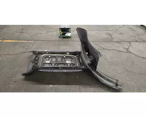 PETERBILT 579 Fairing, Side