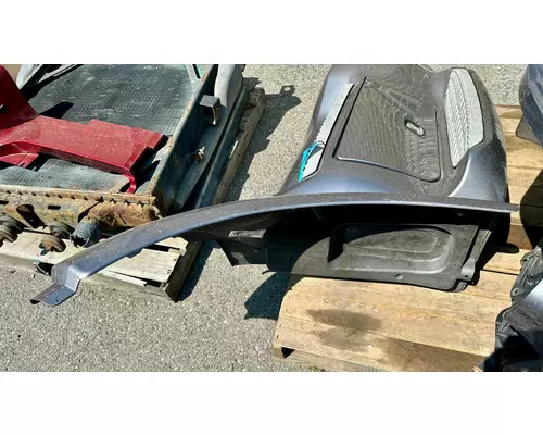 PETERBILT 579 Fairing, Side