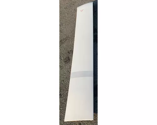 PETERBILT 579 Fairing, Side