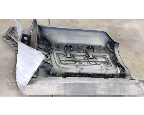 PETERBILT 579 Fairing, Side