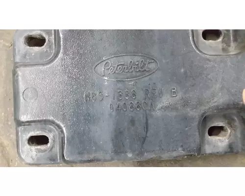 PETERBILT 579 Fender,Bracketmount