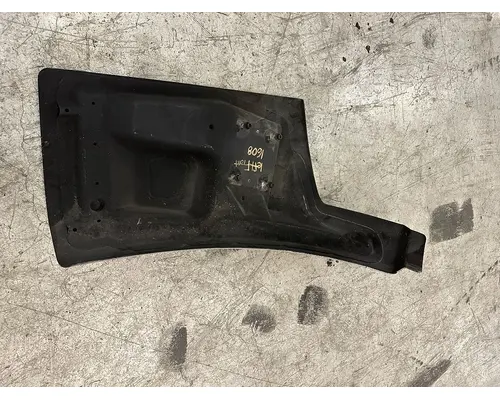 PETERBILT 579 Fender Extension