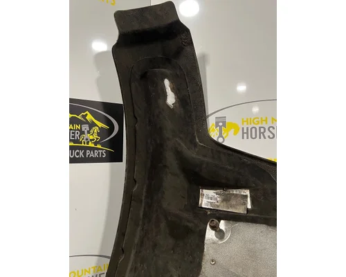 PETERBILT 579 Fender Extension