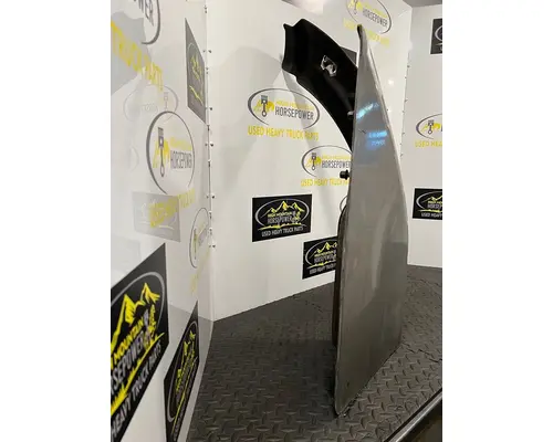 PETERBILT 579 Fender Extension