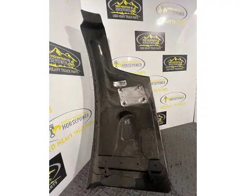 PETERBILT 579 Fender Extension