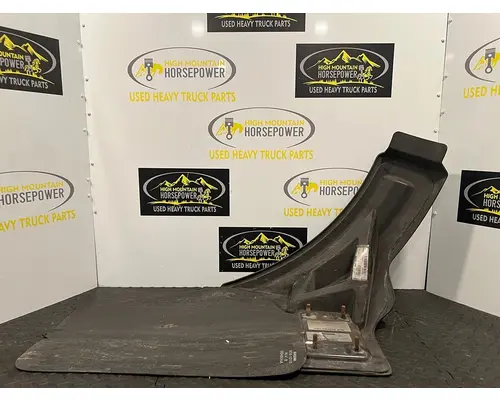 PETERBILT 579 Fender Extension