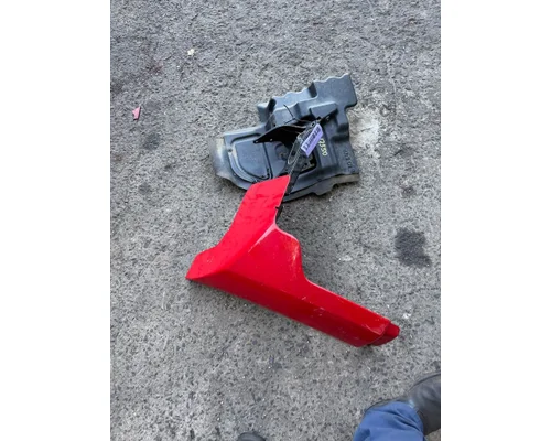 PETERBILT 579 Fender Extension