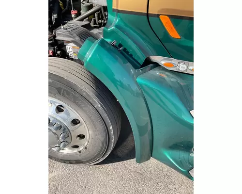 PETERBILT 579 Fender Extension