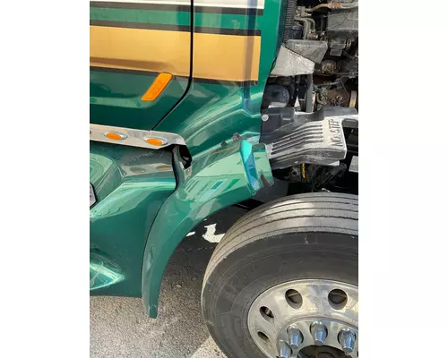 PETERBILT 579 Fender Extension