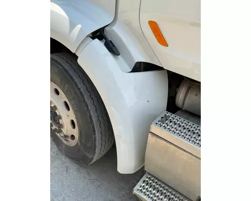 PETERBILT 579 Fender Extension