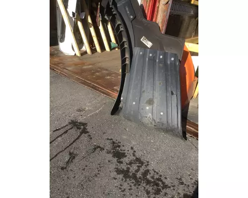 PETERBILT 579 Fender Extension