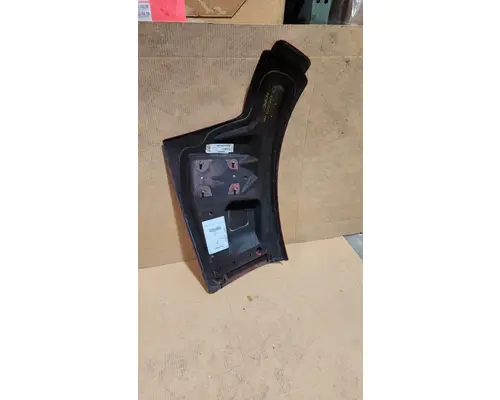 PETERBILT 579 Fender Extension