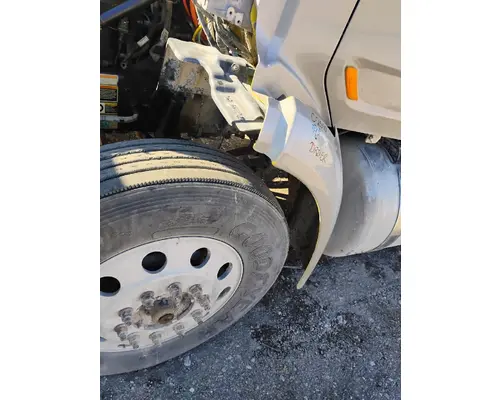 PETERBILT 579 Fender Extension