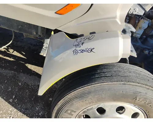 PETERBILT 579 Fender Extension