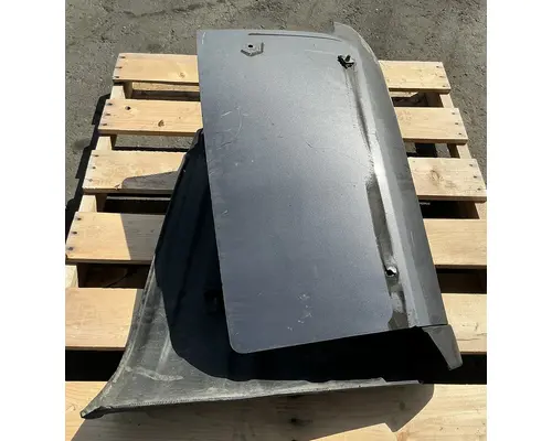 PETERBILT 579 Fender Extension