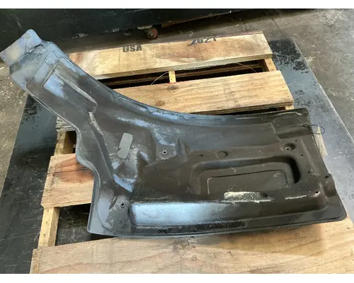 PETERBILT 579 Fender Extension