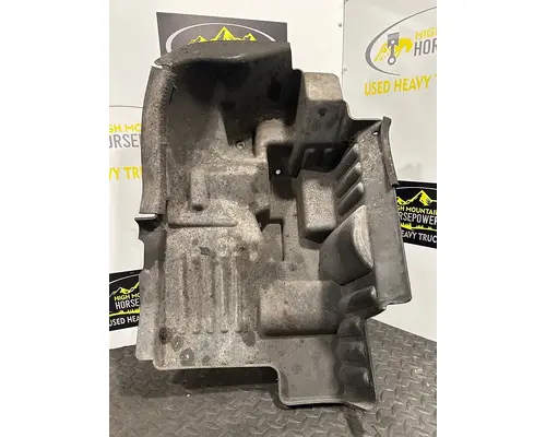 PETERBILT 579 Fender