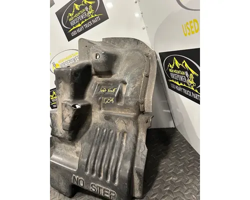 PETERBILT 579 Fender