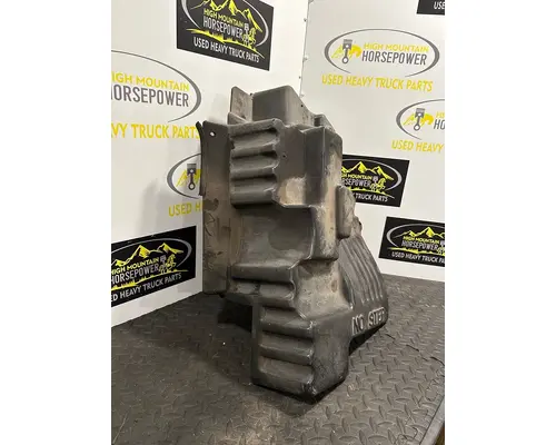 PETERBILT 579 Fender