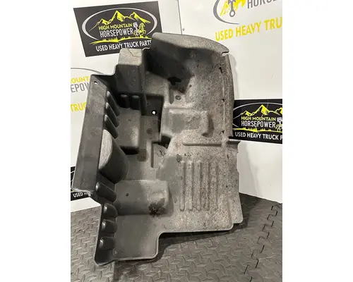 PETERBILT 579 Fender