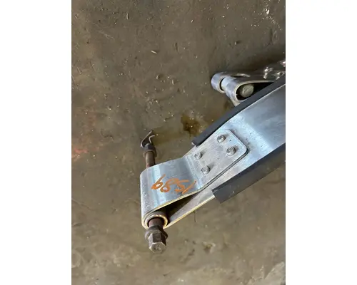 PETERBILT 579 Fuel Tank StrapHanger