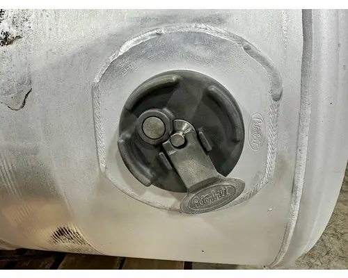 PETERBILT 579 Fuel Tank