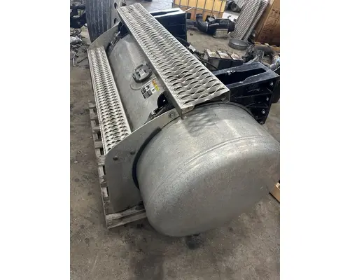 PETERBILT 579 Fuel Tank