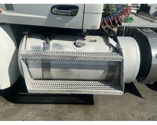 PETERBILT 579 Fuel Tank