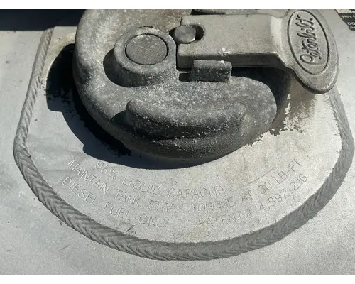 PETERBILT 579 Fuel Tank
