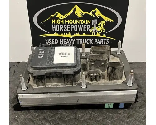 PETERBILT 579 Fuse Box