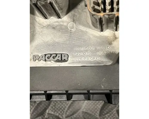 PETERBILT 579 Fuse Box