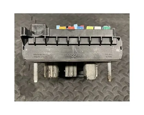 PETERBILT 579 Fuse Box