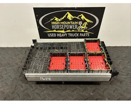 PETERBILT 579 Fuse Box