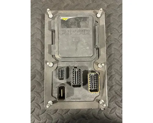 PETERBILT 579 Fuse Box