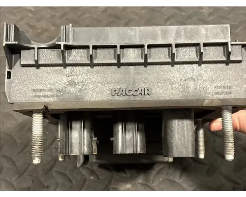 PETERBILT 579 Fuse Box
