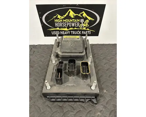 PETERBILT 579 Fuse Box