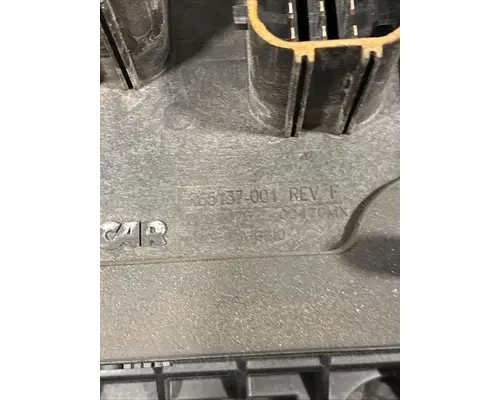 PETERBILT 579 Fuse Box