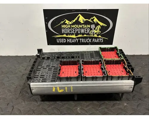 PETERBILT 579 Fuse Box