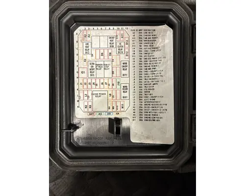 PETERBILT 579 Fuse Box