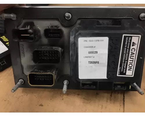 PETERBILT 579 Fuse Box
