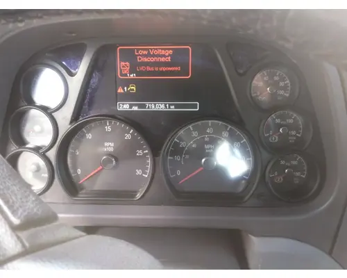 PETERBILT 579 GAUGE CLUSTER