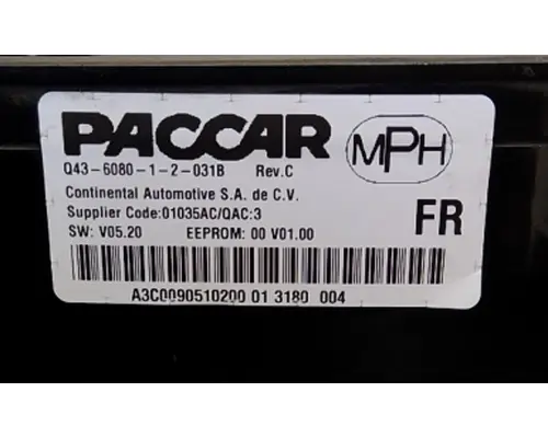 PETERBILT 579 GAUGE CLUSTER