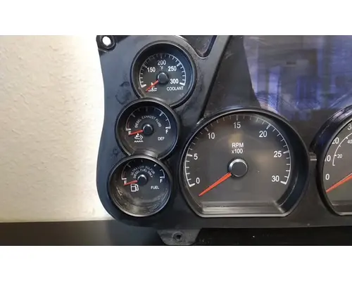 PETERBILT 579 GAUGE CLUSTER